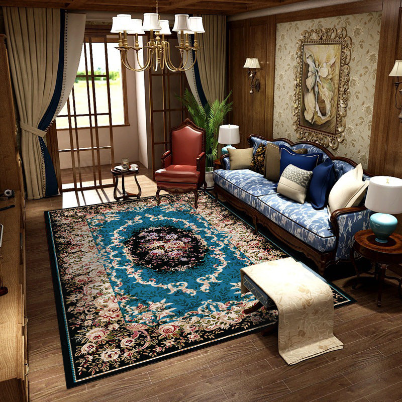 Elegant Vintage-Inspired Area Rug Kalsten