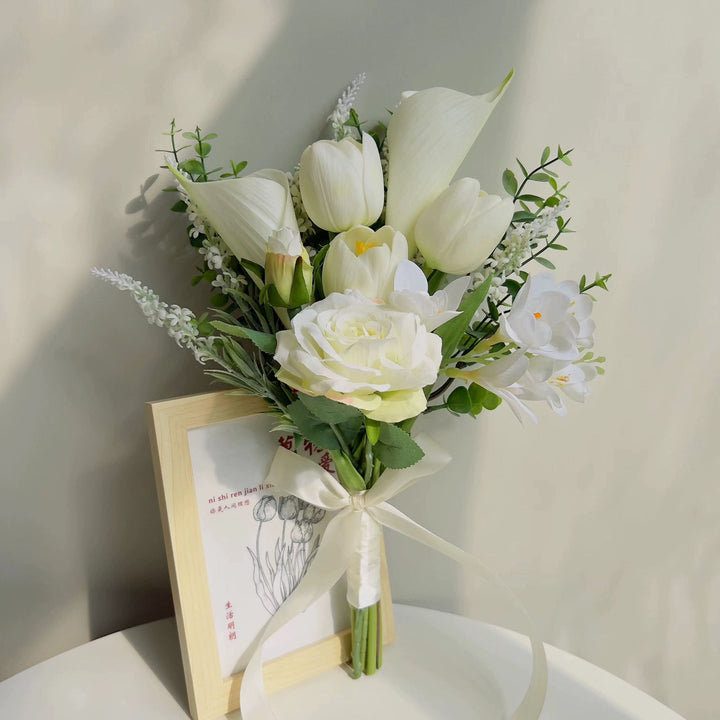 Elegant Floral Bridal Bouquet