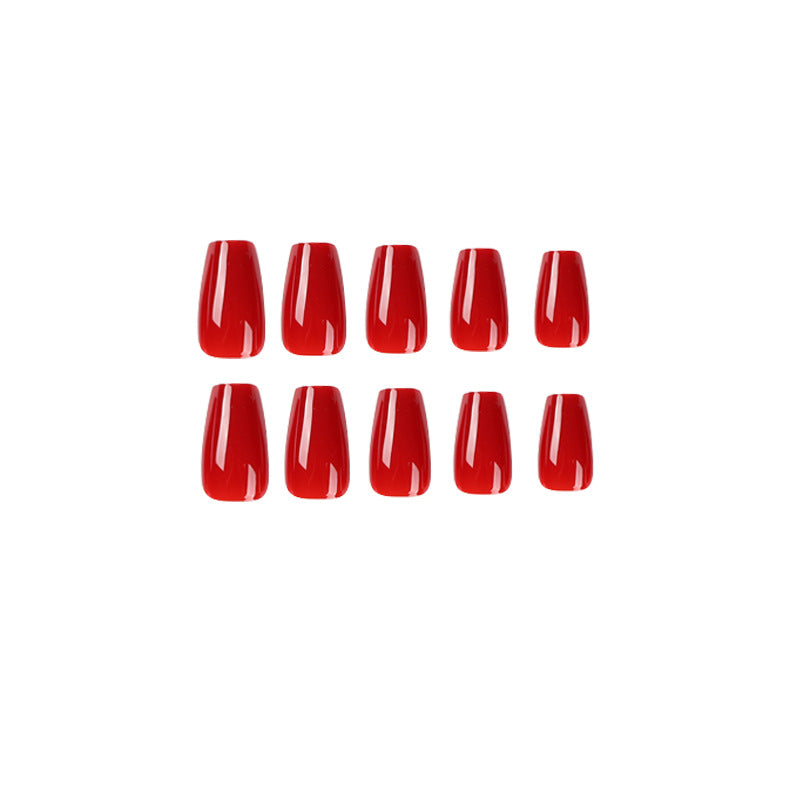 Stylish artificial nails in elegant gloss finish Kalsten