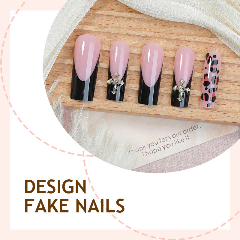 Artificial nail set with aesthetic accents and elegant designs Kalsten