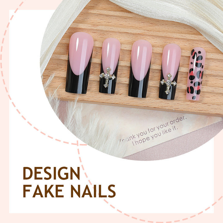 Artificial nail set with aesthetic accents and elegant designs Kalsten