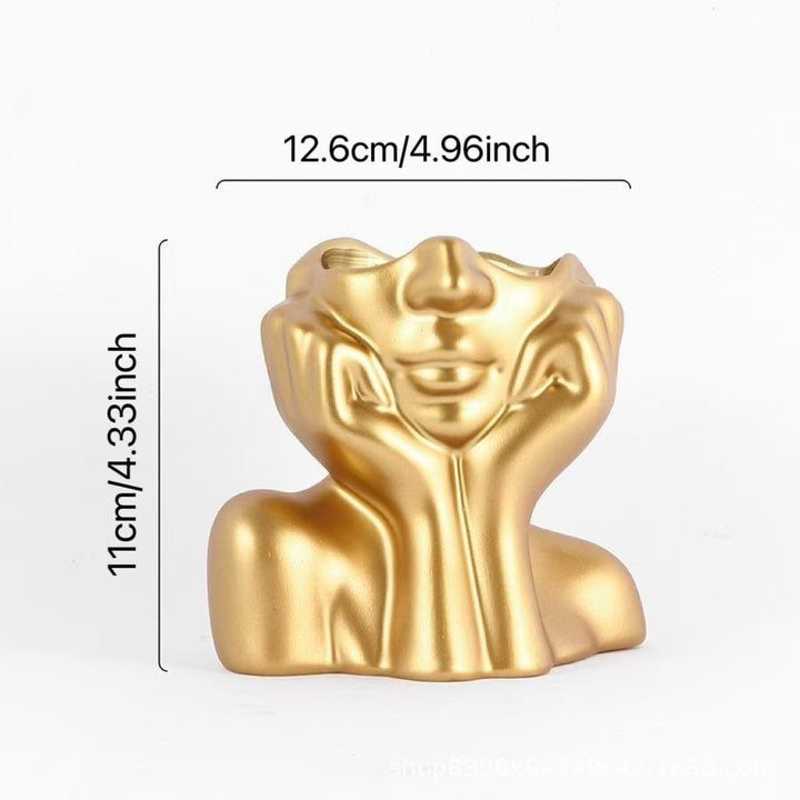 Stylish decorative figure Kalsten