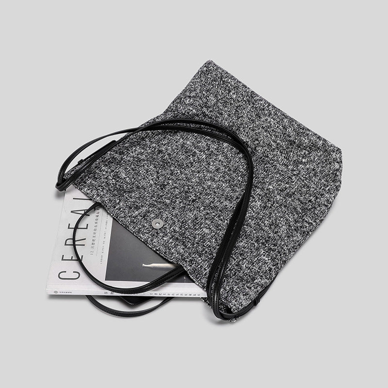 Minimalist Laptop Tote Bag