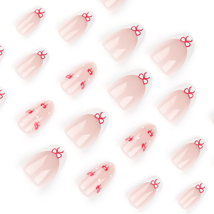 Artful nail extensions with an elegant leaf pattern Kalsten
