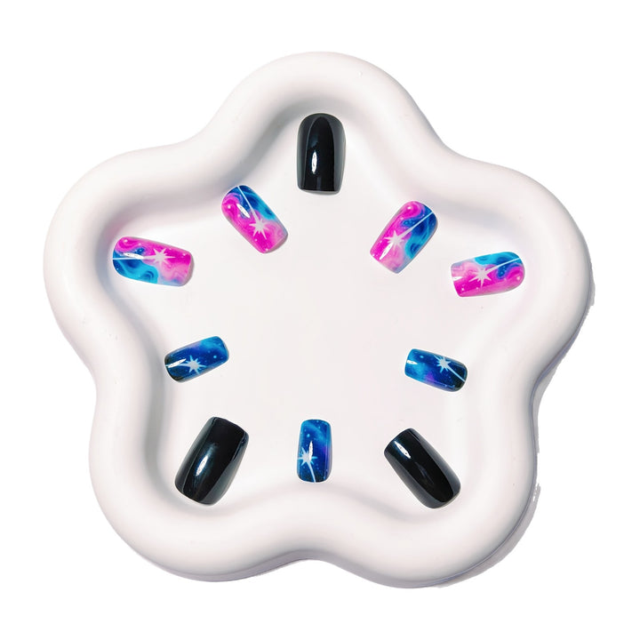 Galactic-Themed Nail Art Kalsten