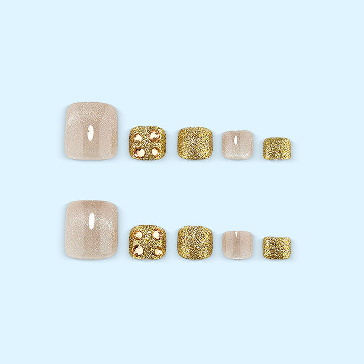 Artificial nails in elegant shine design Kalsten