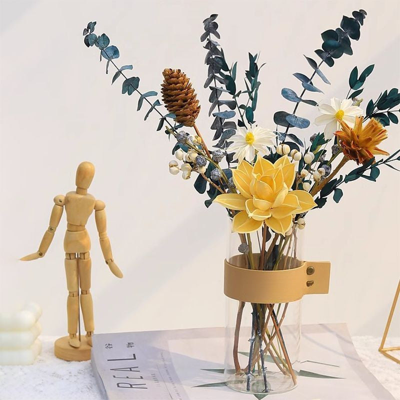 Elegant Floral Arrangement in Glass Vase
