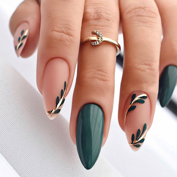 Creative nail art set with leopard pattern and glitter accents Kalsten