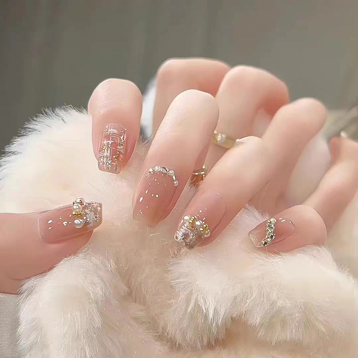 Artificial nails with elegant pearl and glitter decorations Kalsten