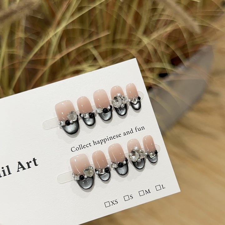 Elegant Rhinestone-Accented Press-On Nail Art Set