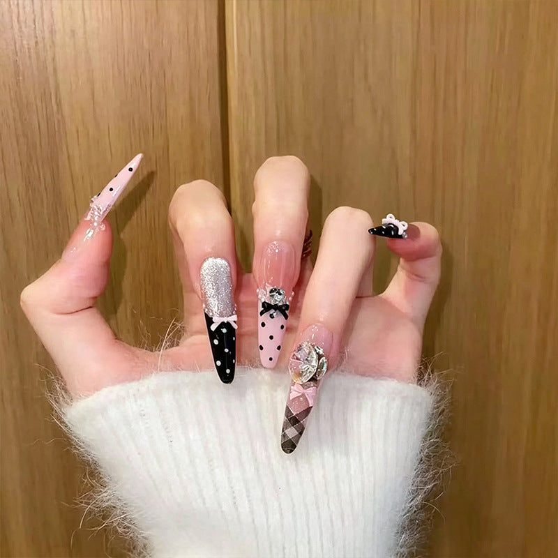 Artificial nail set with glamorous 3D applications and festive design Kalsten