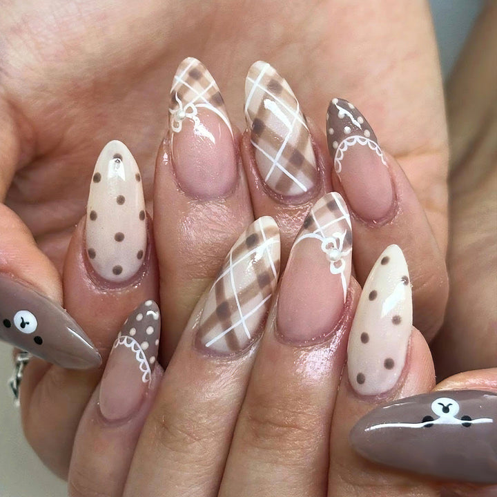 Artificial nails with designs Kalsten