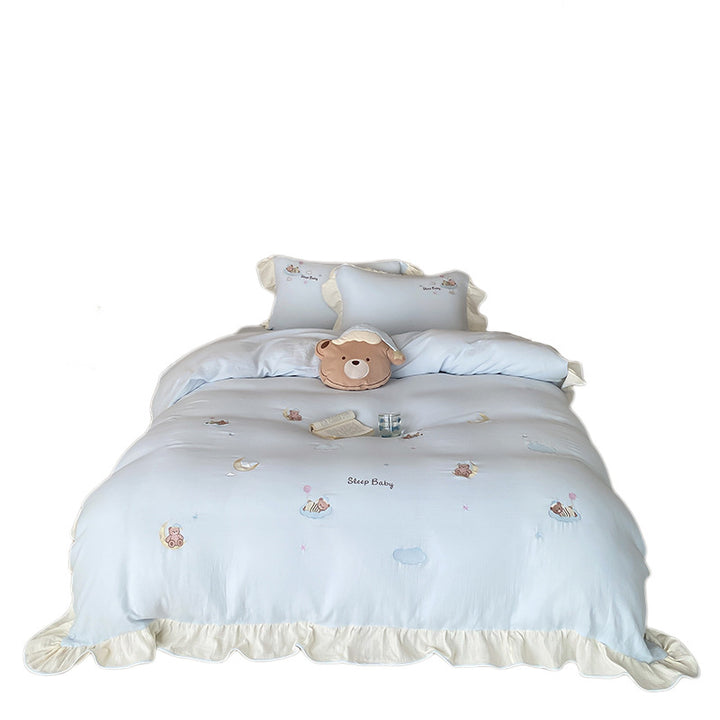 Bedding set in baby motif made of soft cotton blend with ruffle trim