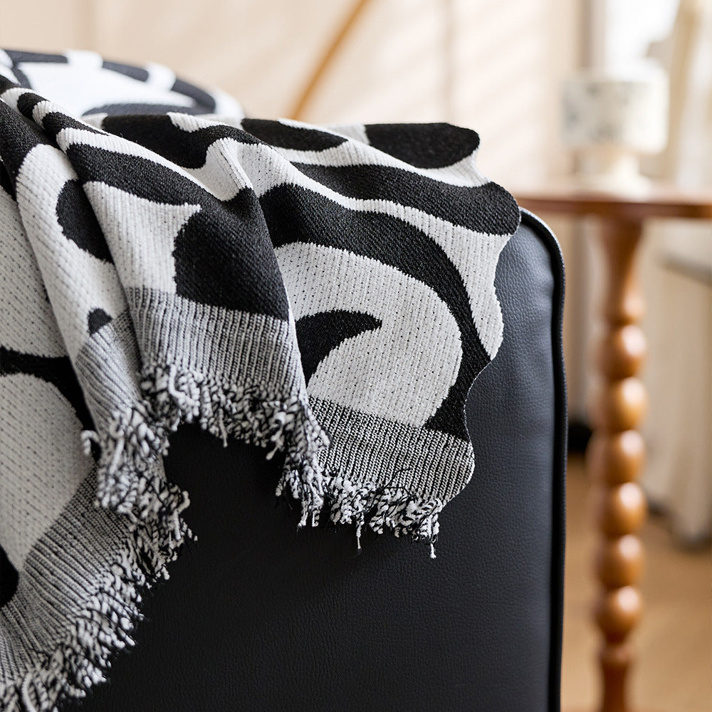 Cozy Abstract Patterned Sofa Throw Blanket