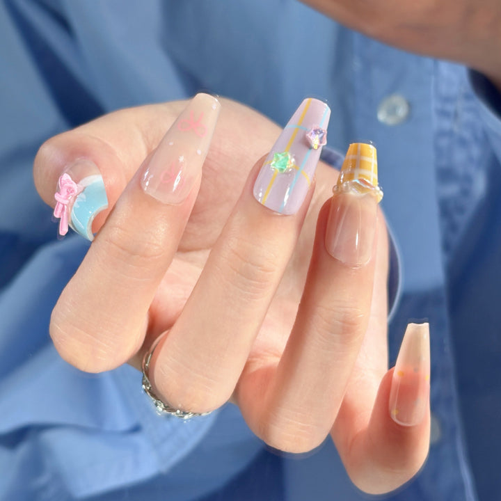 Artistic Press-On Nail Set with Whimsical Designs Kalsten