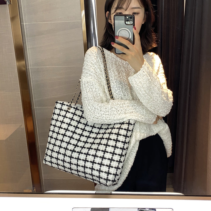 Chic Geometric Pattern Tote Bag