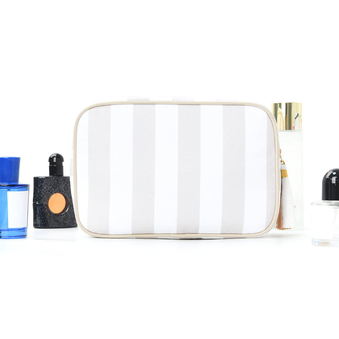 Elegant Cosmetic Organizer with Practical Compartments Kalsten