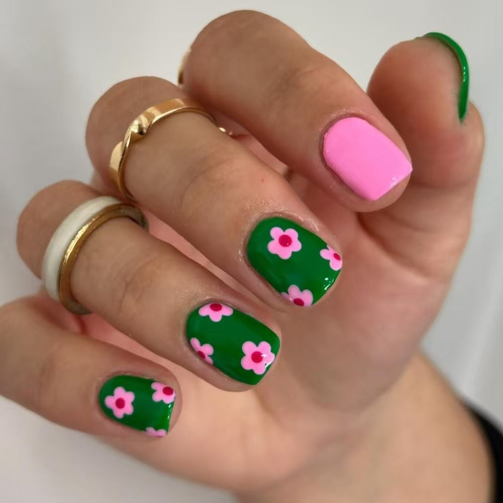 Playful Floral Press-On Nails Kalsten