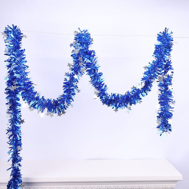 Glittering Christmas garland with snowflake motifs