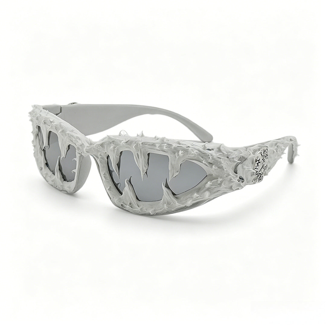 Ladies creative fashion sunglasses with unique spikes and skull design Kalsten