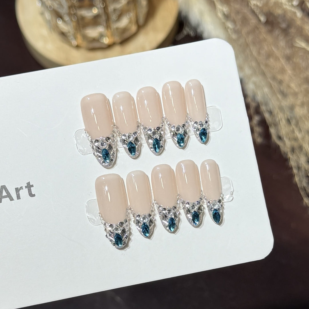 Elegant Rhinestone-Accent Press-On Nail Set Kalsten