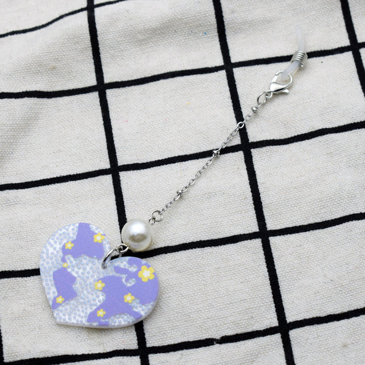 Heart-Shaped Eyewear Chain with Pearl Accents Kalsten