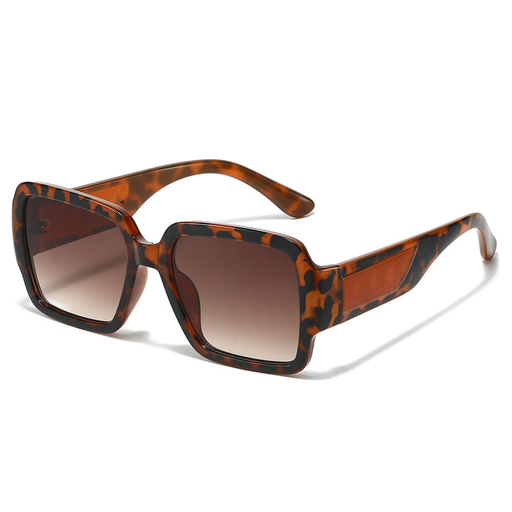 Wide-Brim Retro-Inspired Sunglasses Kalsten