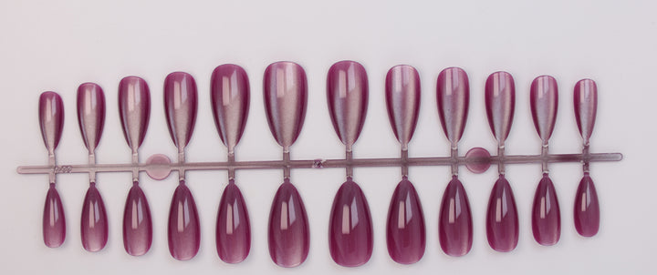Artificial nail set with shimmering designs Kalsten