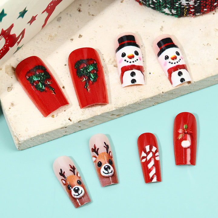 Festive artificial nails in Christmas design Kalsten