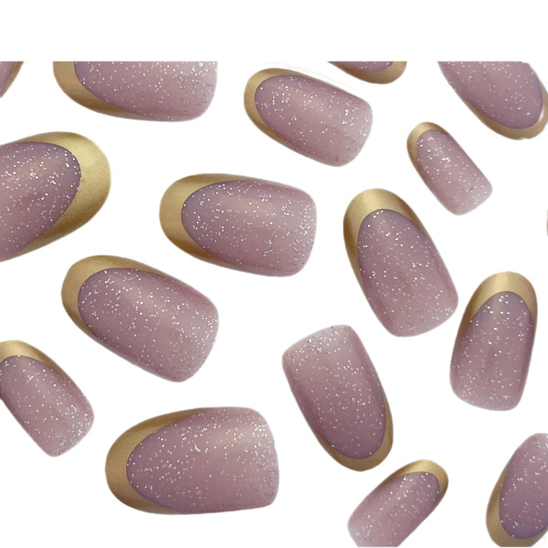 Elegant Nail Art Kalsten