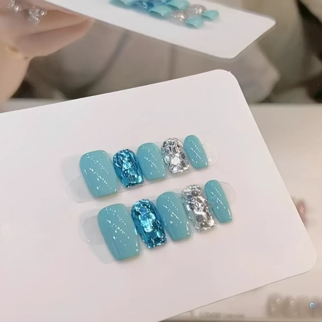 Decorative Press-On Nail Set