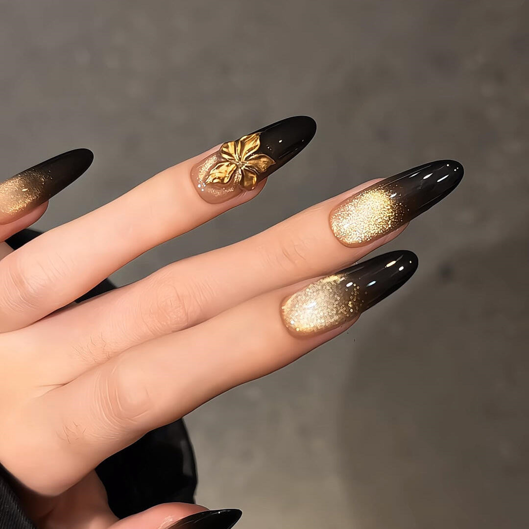 Glamorous artificial nails with intricate flower and glitter effects Kalsten
