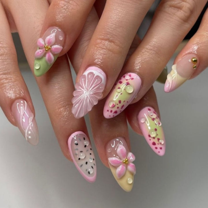 Artistic Floral-Patterned Press-On Nail Set Kalsten