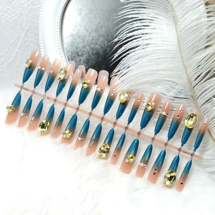 Artificial nails with glamorous stone applications Kalsten