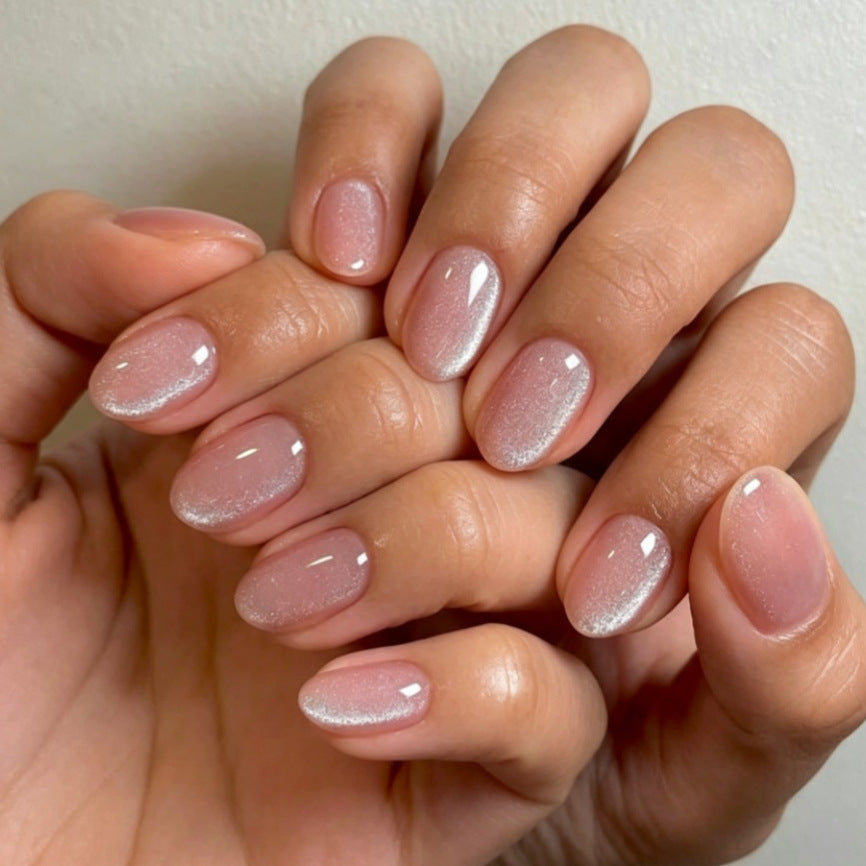 Glamorous artificial nails in elegant ombre look Kalsten