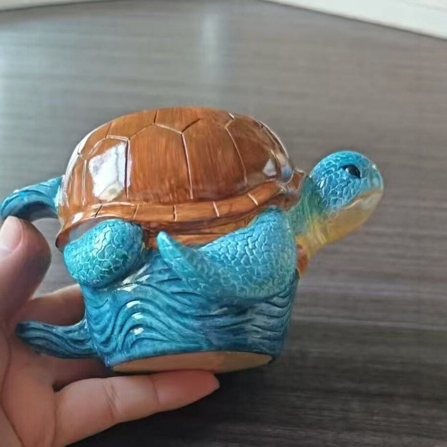 Coffee cup with turtle design Kalsten