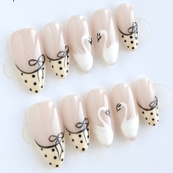 Artistic Swan Design Press-On Nail Set kalsten