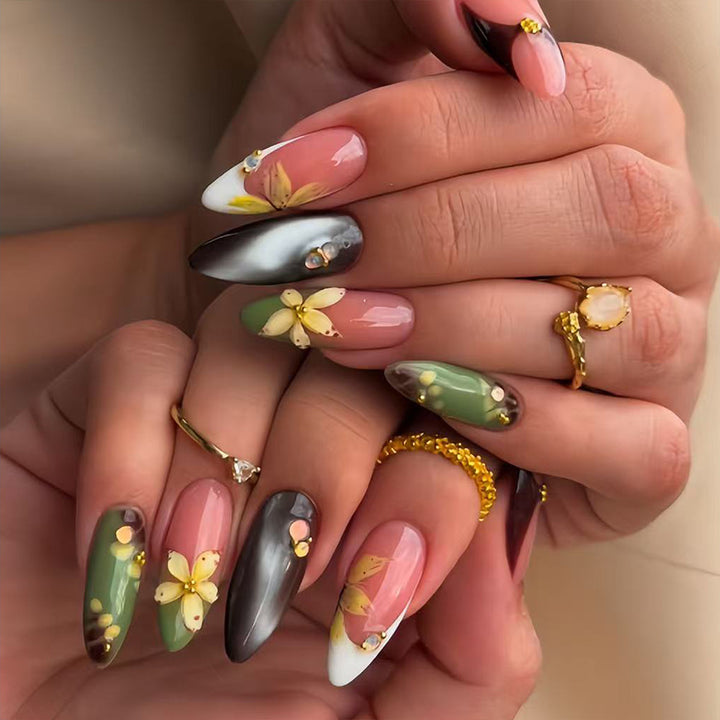 Artificial nails with handcrafted floral designs Kalsten