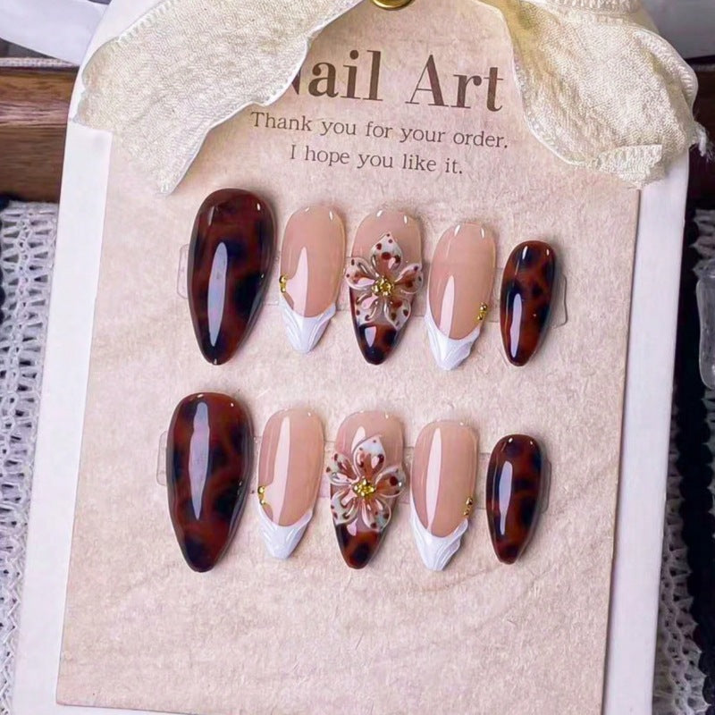 Elegant Floral Press-On Nail Art Kit Kalsten