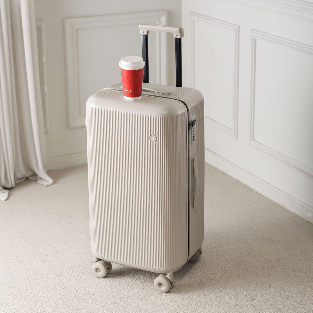 Lightweight Hard Shell Luggage