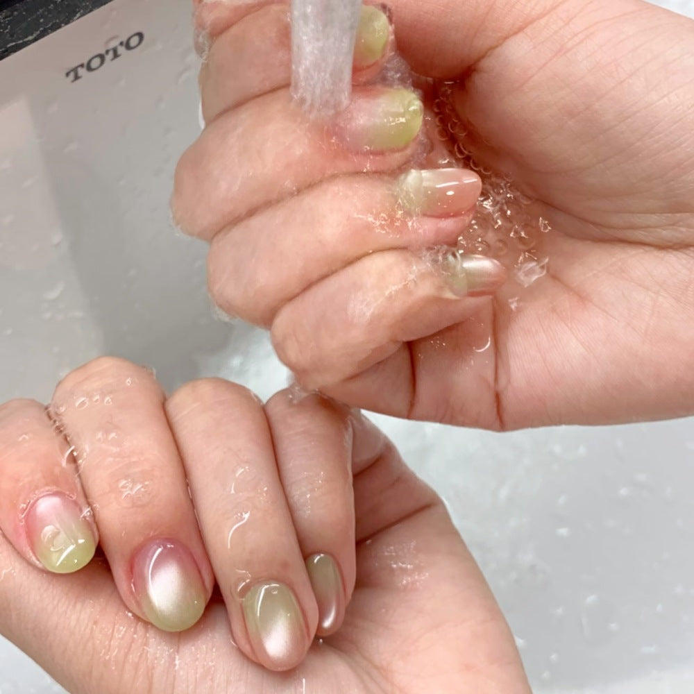 Artificial nails with elegant ombre design Kalsten