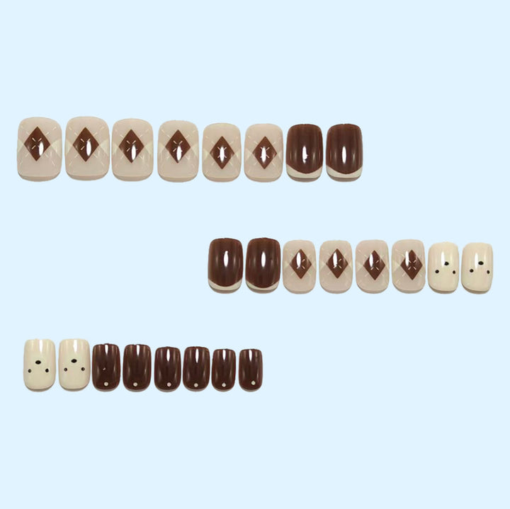 Creative press-on nails in elegant bear design Kalsten