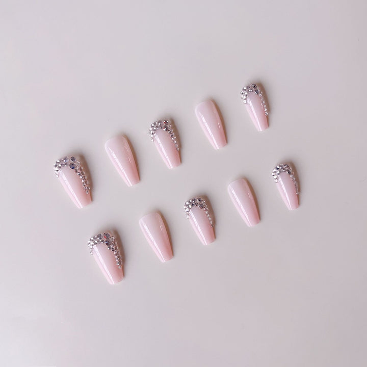 Artificial nail set with glamorous rhinestone embellishments Kalsten