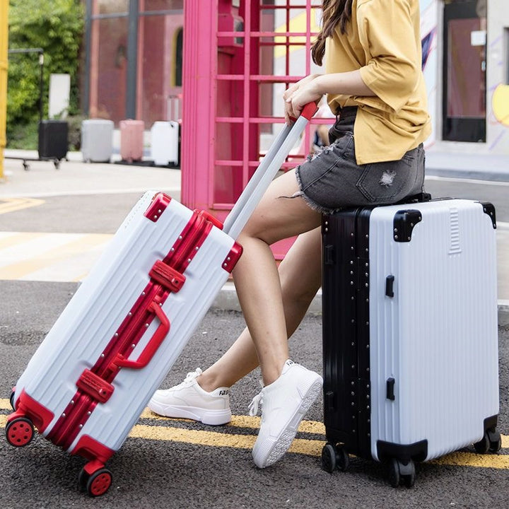 Hard-shell suitcase with 360-degree wheels and security lock Kalsten