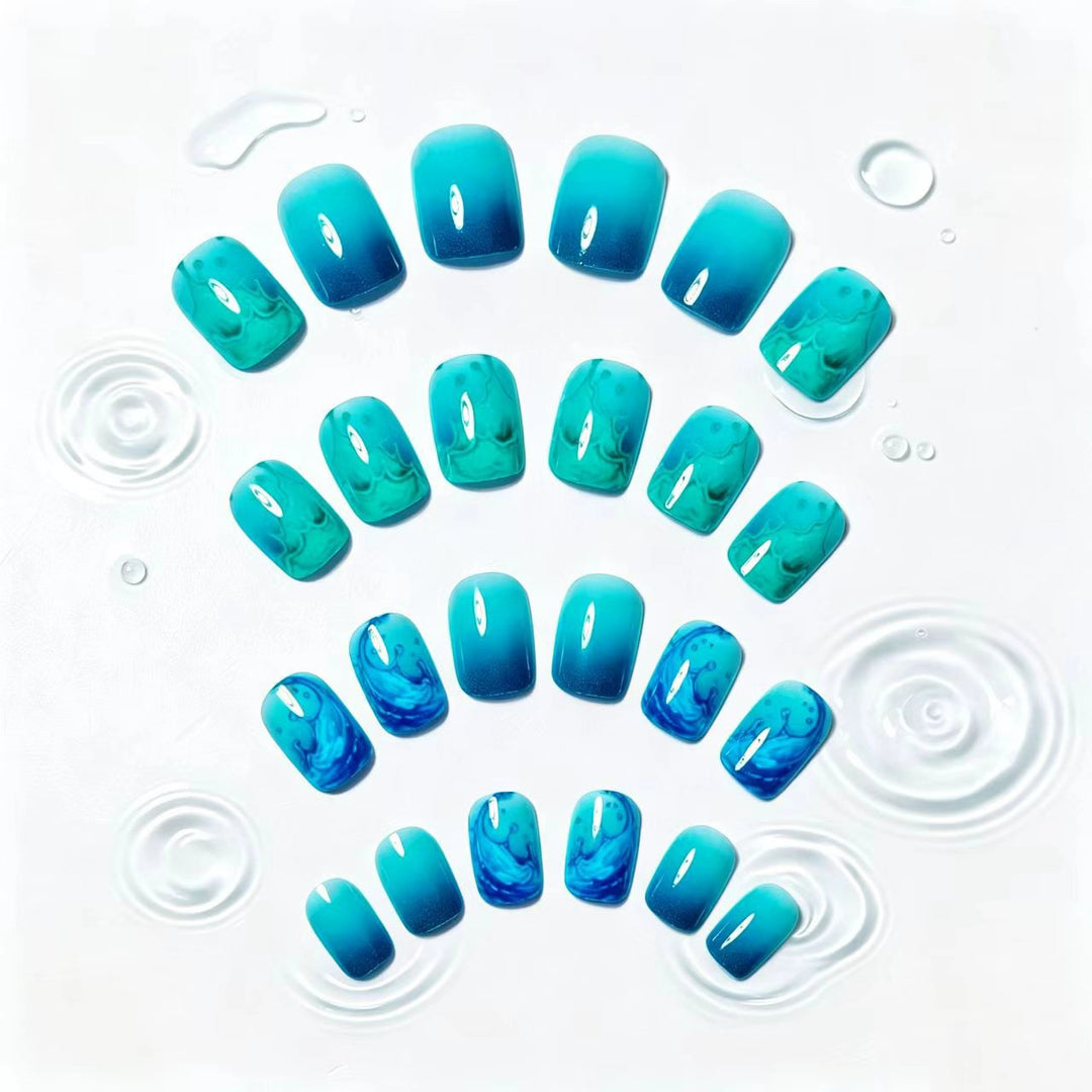 Artificial nails with elaborate wave design Kalsten