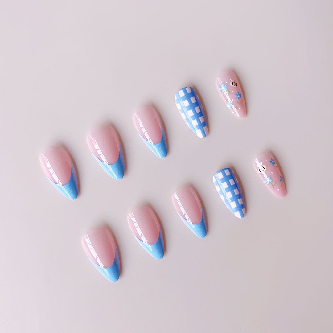 Artificial nail set with floral and checkered design Kalsten