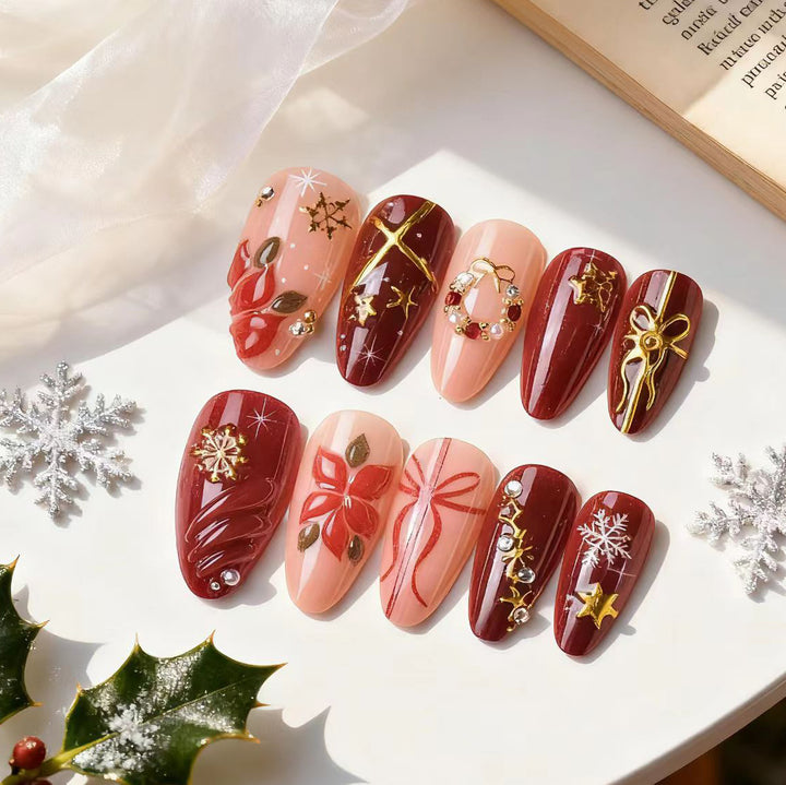 Elegant Artificial Nail Tips with Gold Accents Kalsten