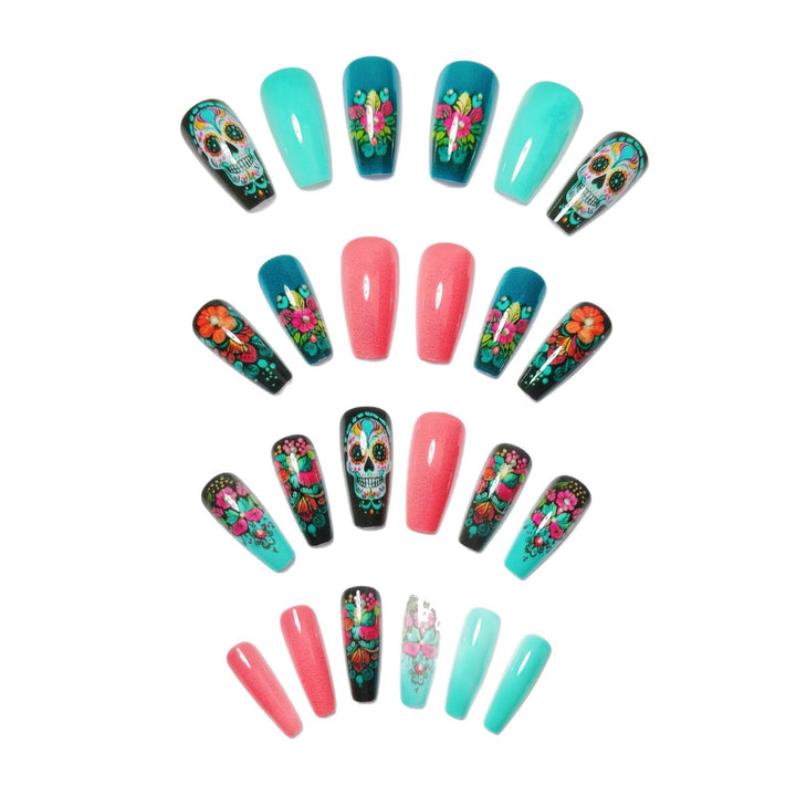 Artificial nails with festive skull design Kalsten