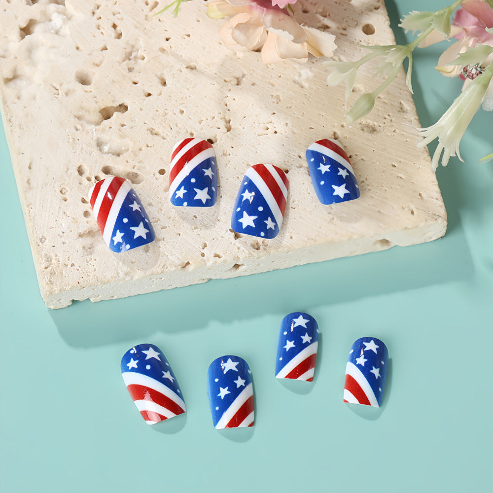 Artificial nails in patriotic stars and stripes design Kalsten