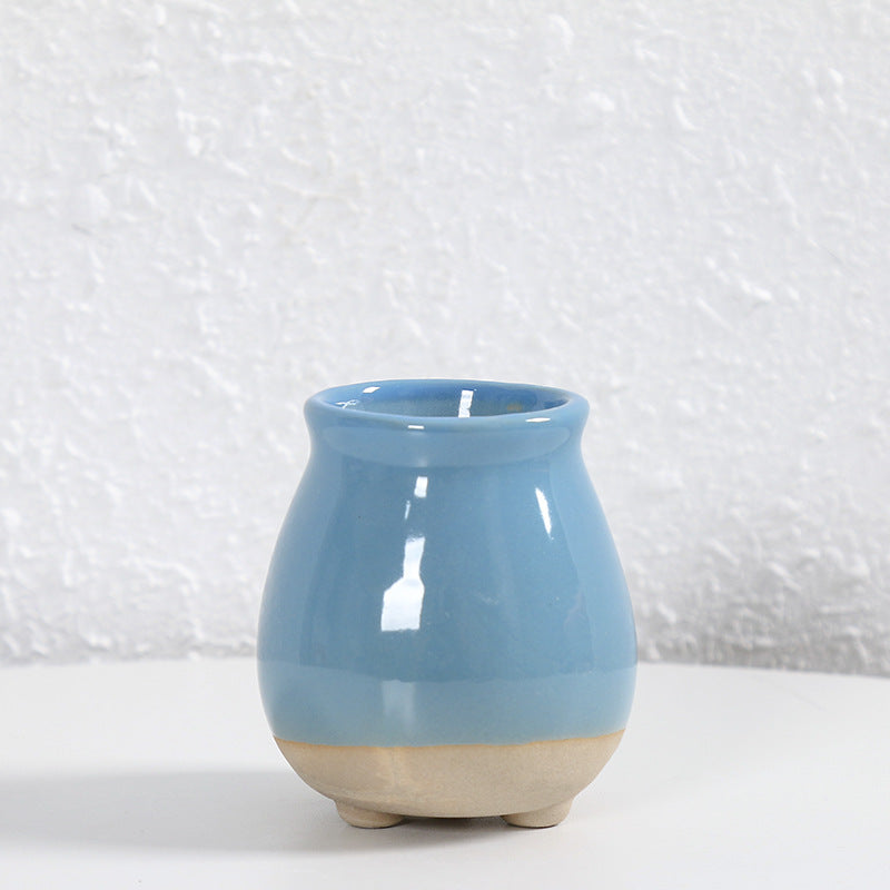 Contemporary Curved Ceramic Vase Kalsten